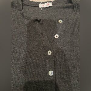 Goldie gray henley incredibly soft fabric size medium